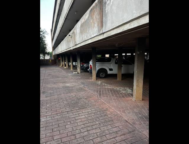 3 BEDROOM APARTMENT FOR SALE IN SILVERTON